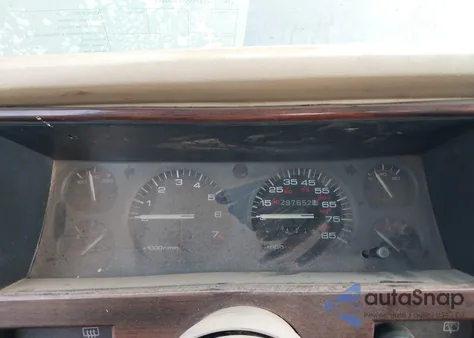 1993 Jeep Cherokee Country from USA, damaged, VIN 1J4FJ78S9PL639955